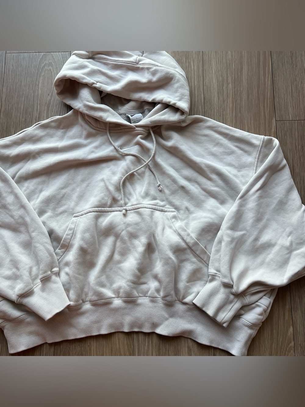 Nike cropped cream hoodie size L